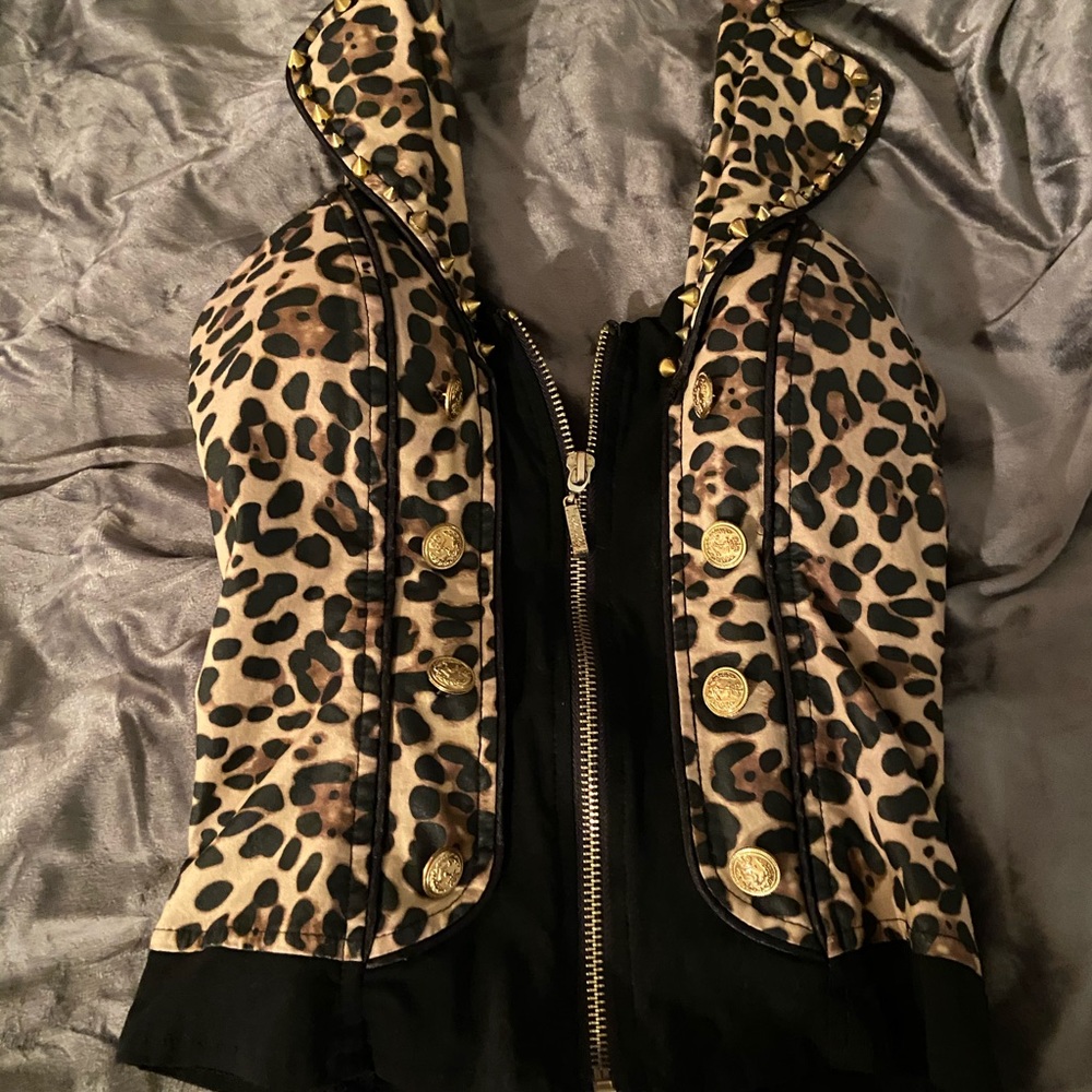 Leopard vest